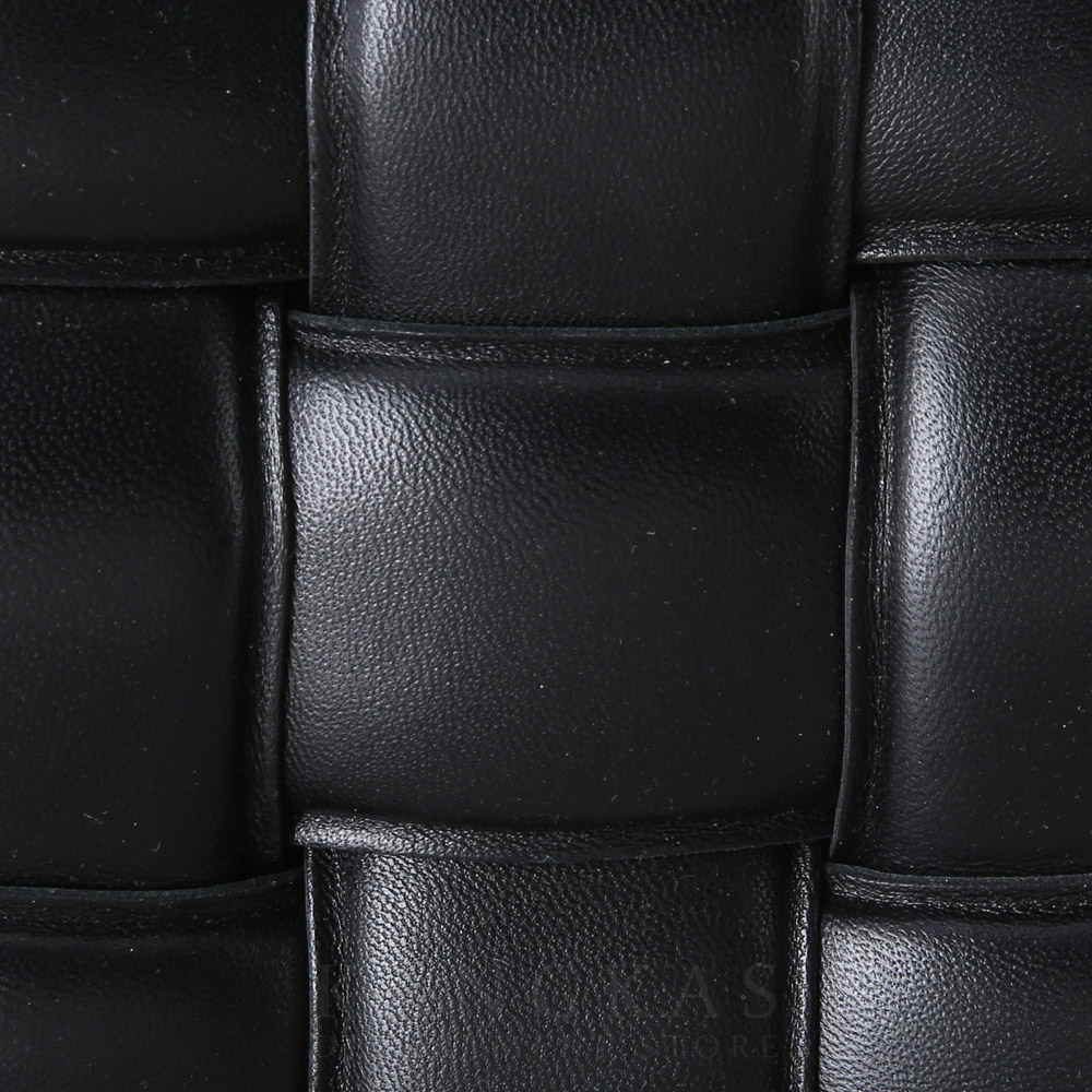 BOTTEGA VENETA(USED)보테가베네타 패디드  카세트 백